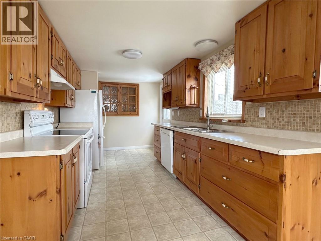 220 REGENT Avenue, Port Dover, Ontario, N0A1N0 — Photo 6