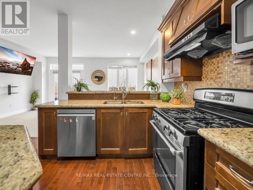 198 DUSKYWING WAY - 10