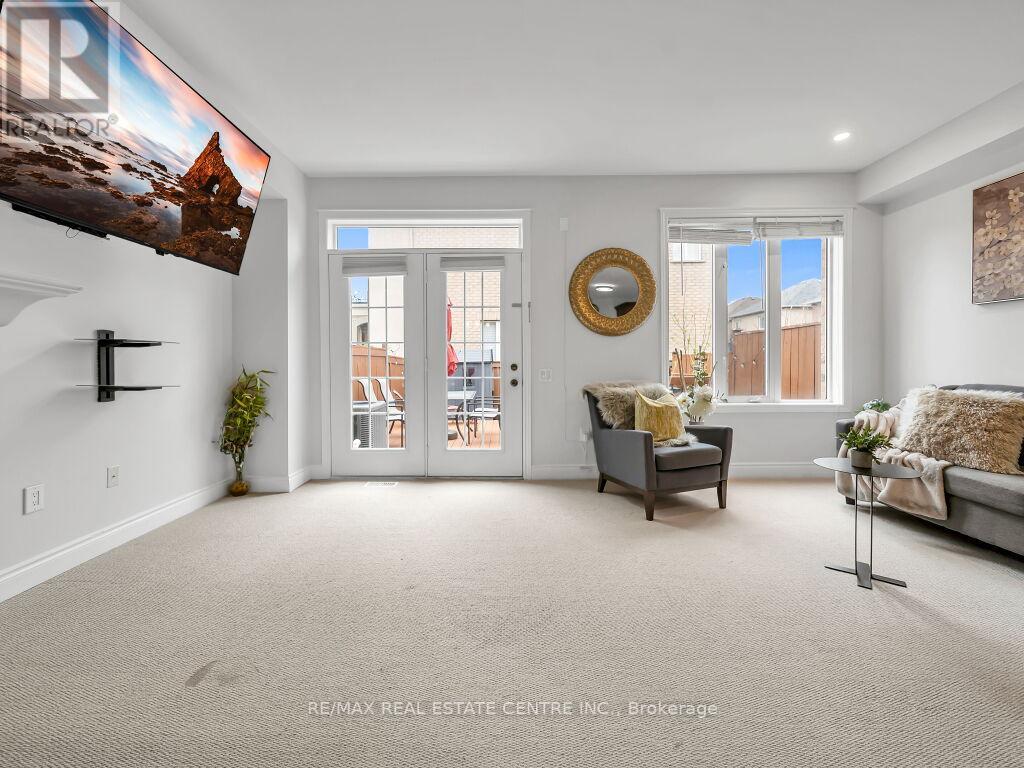 198 DUSKYWING WAY - 15