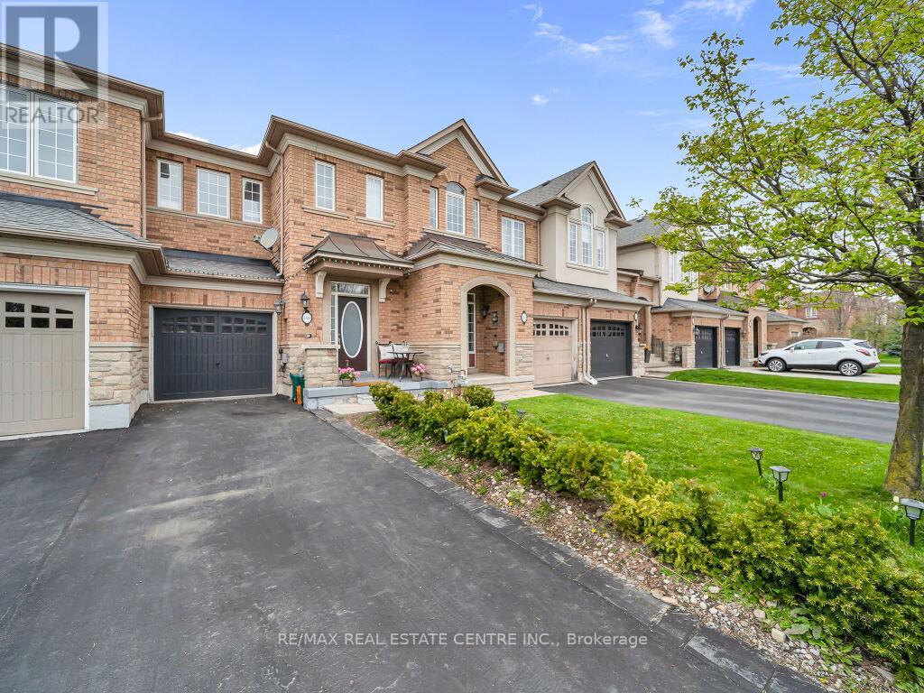 198 DUSKYWING WAY - 2