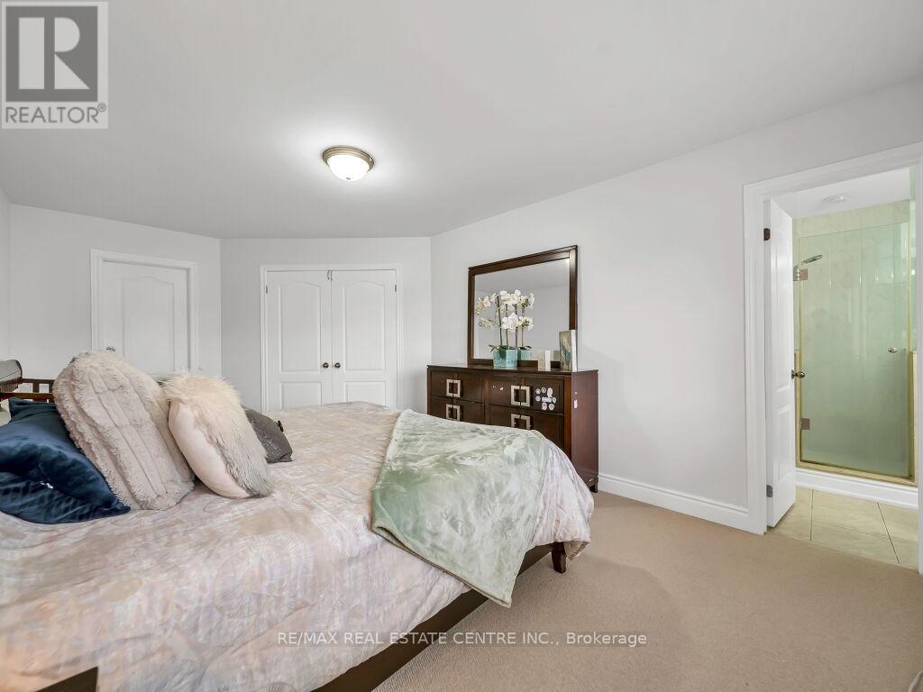 198 DUSKYWING WAY - 26