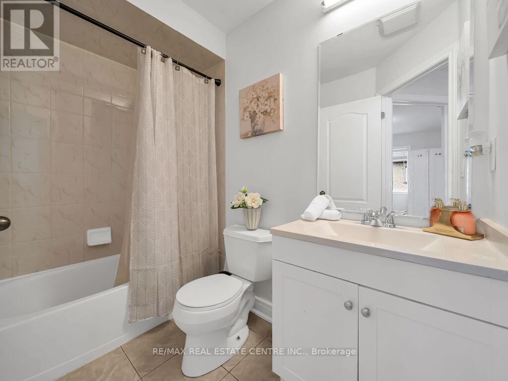 198 DUSKYWING WAY - 31