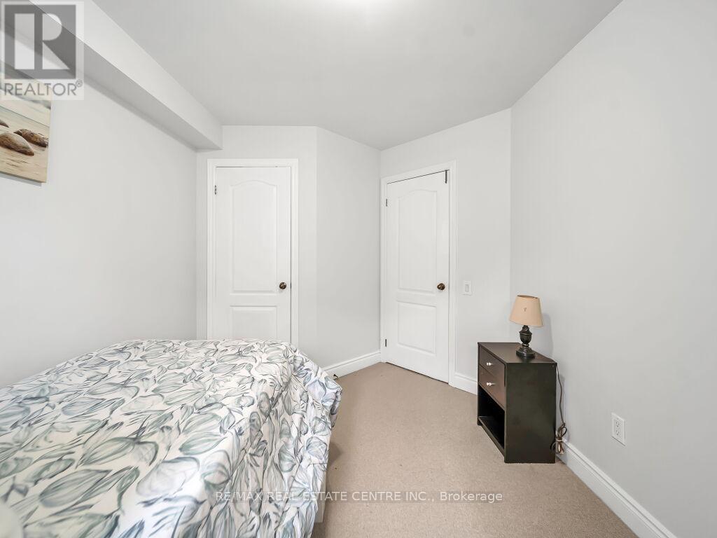 198 DUSKYWING WAY - 33