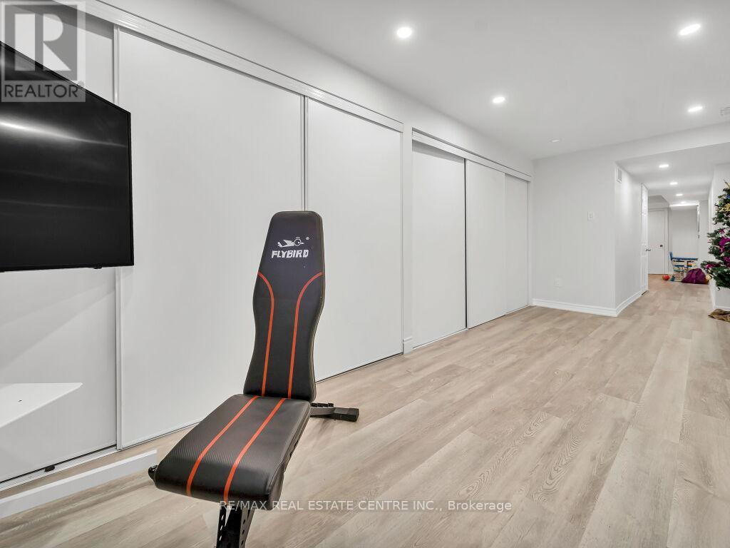 198 DUSKYWING WAY - 43