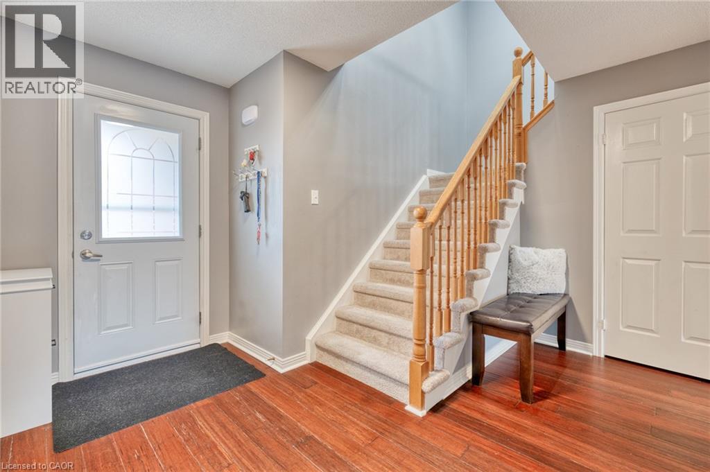 23 DYNASTY Avenue Unit# 1, Stoney Creek, Ontario, L8G4Z5 — Photo 6