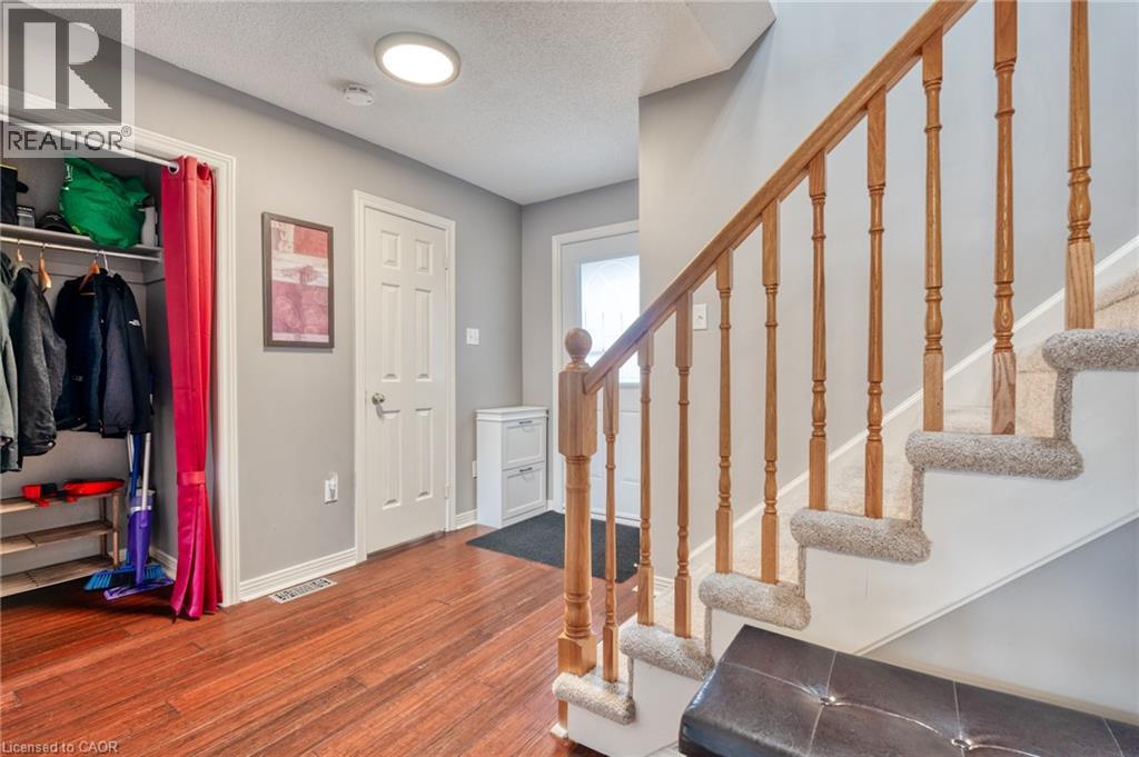 23 DYNASTY Avenue Unit# 1, Stoney Creek, Ontario, L8G4Z5 — Photo 7