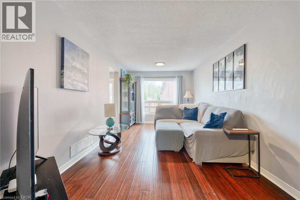 23 DYNASTY Avenue Unit# 1, Stoney Creek, Ontario, L8G4Z5 — Photo 8