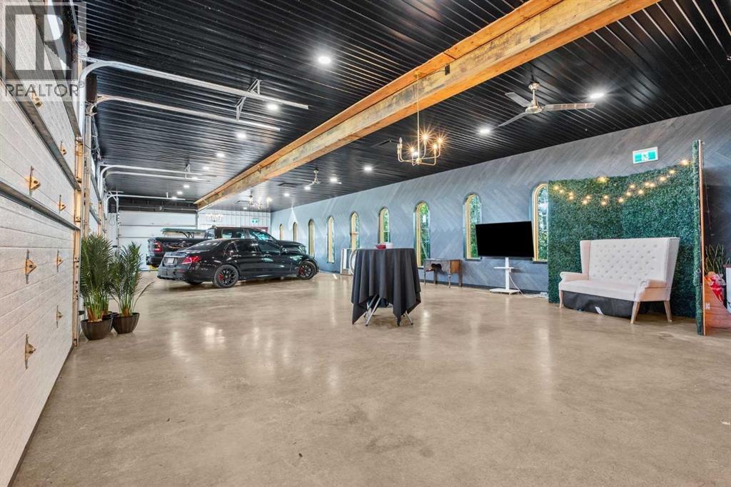 244082 817 Highway N - 34