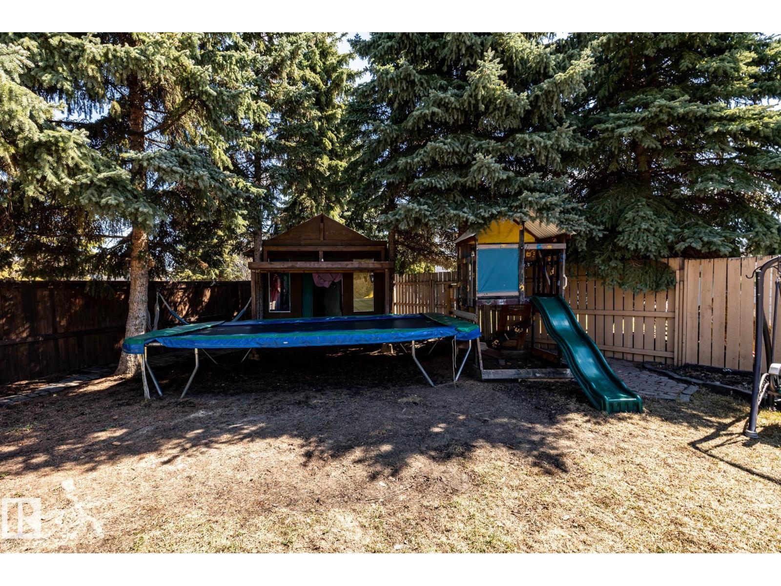 7 DOOLAN PL, St. Albert