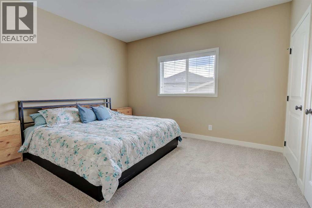 82 Harvest Close, Penhold