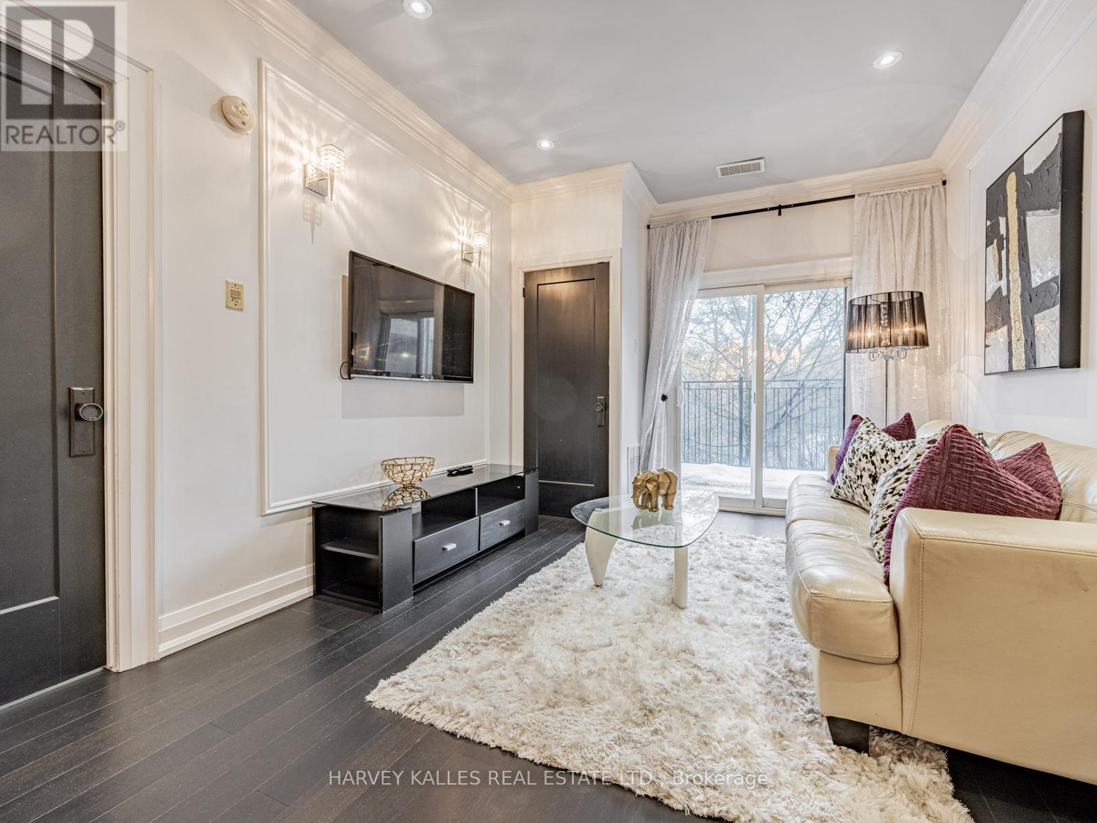 #126 2351 KENNEDY ROAD - 2