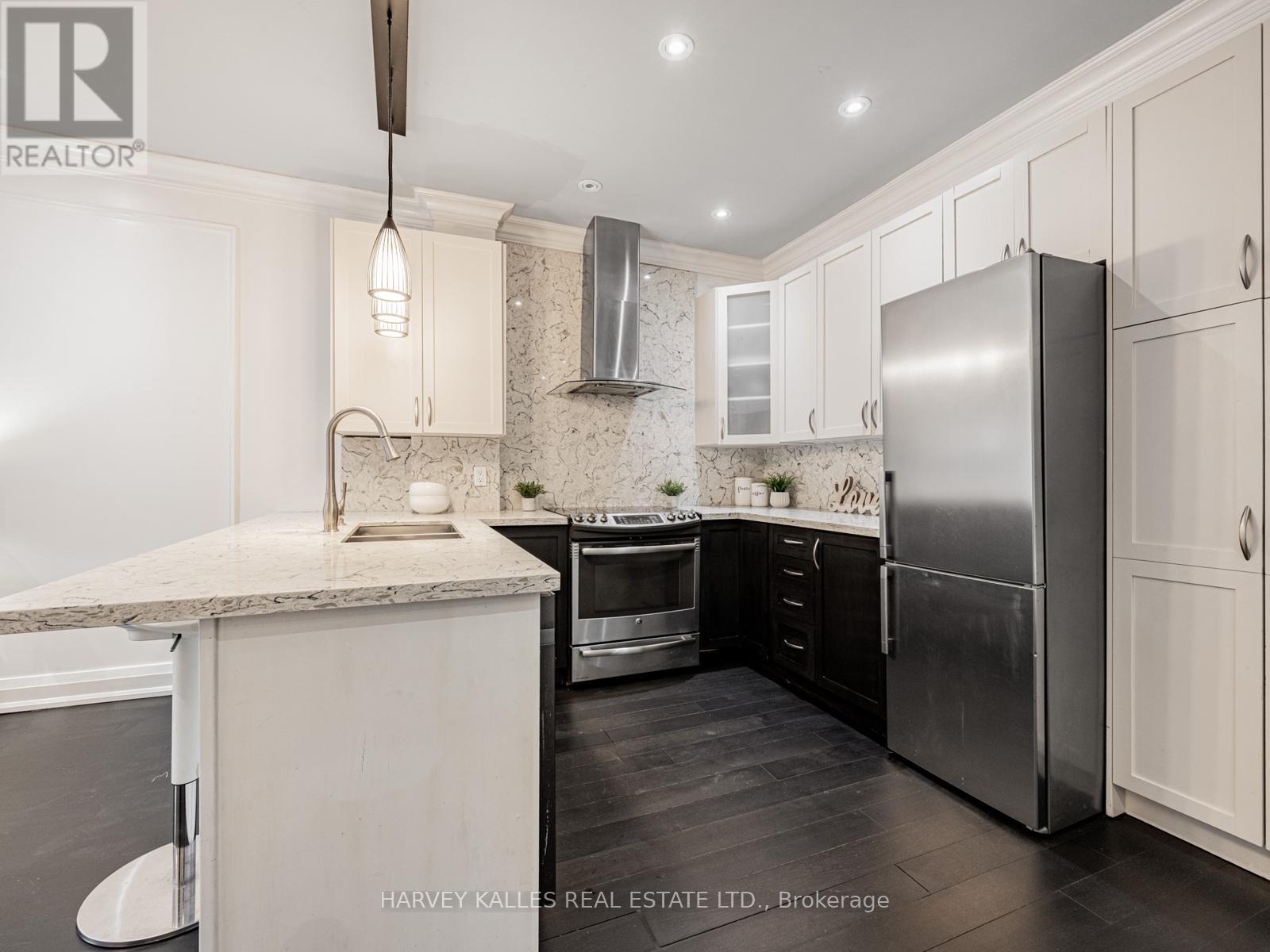 #126 2351 KENNEDY ROAD - 7