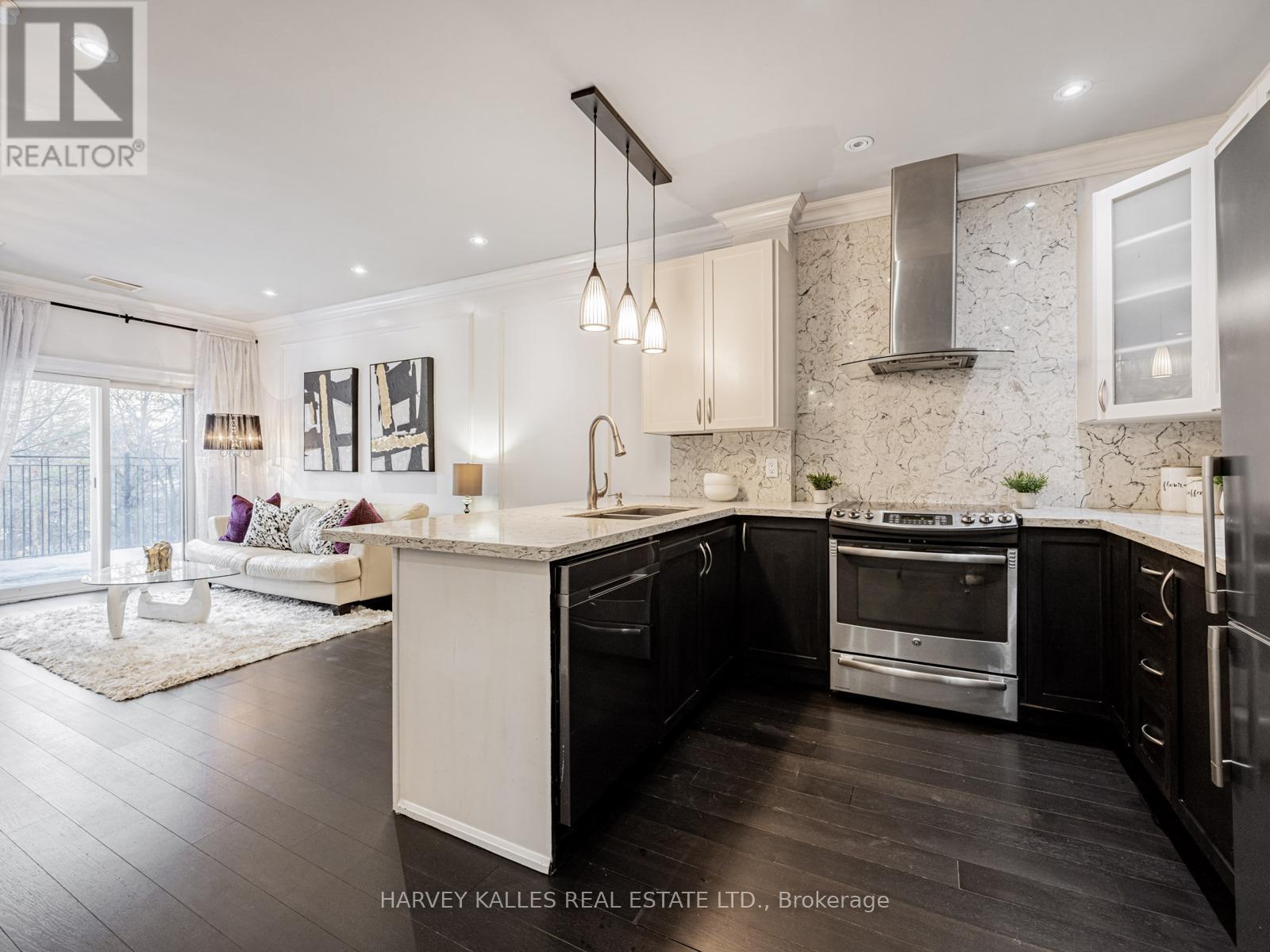 #126 2351 KENNEDY ROAD - 8