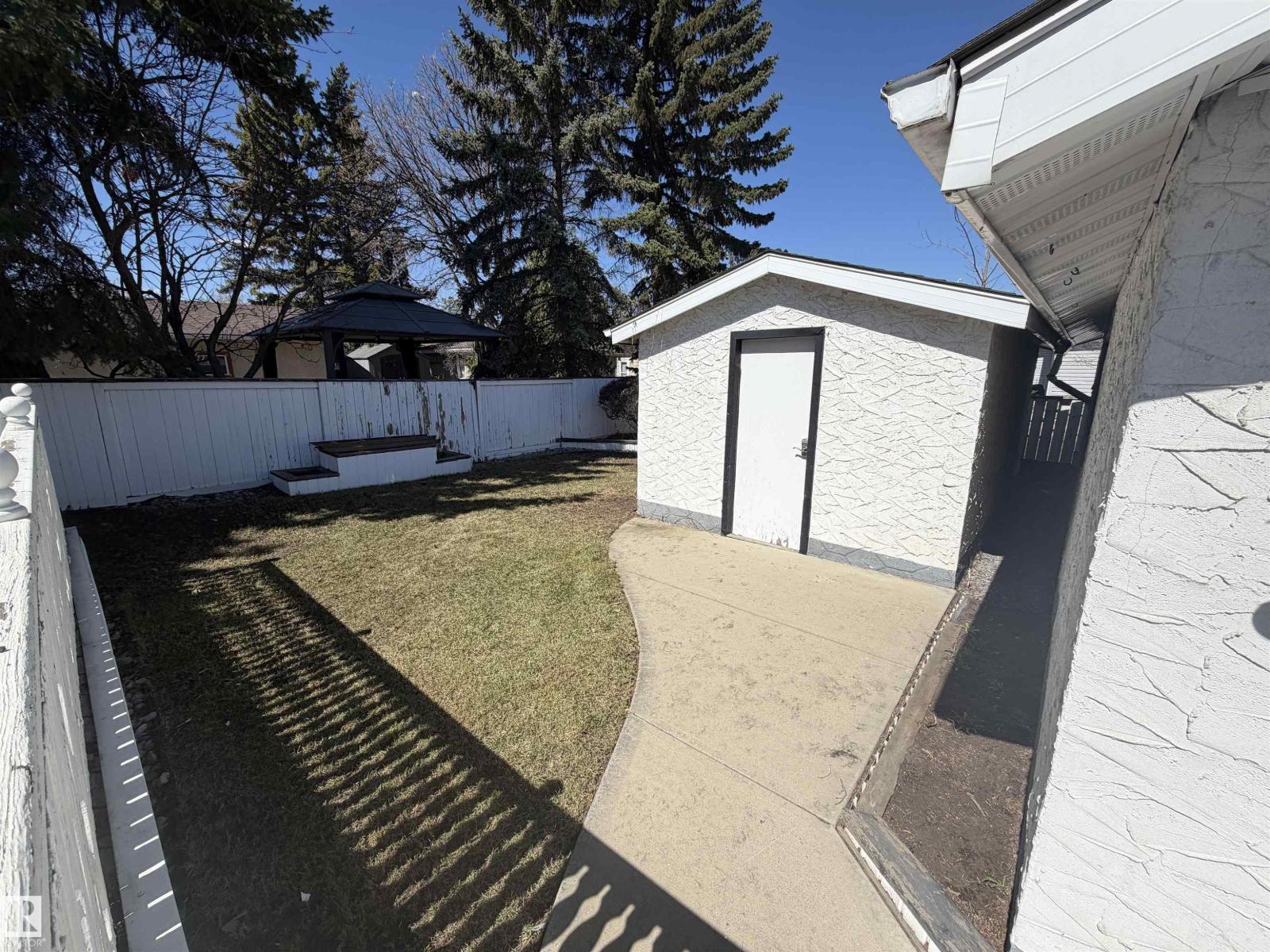 17104 85 AV NW - 47