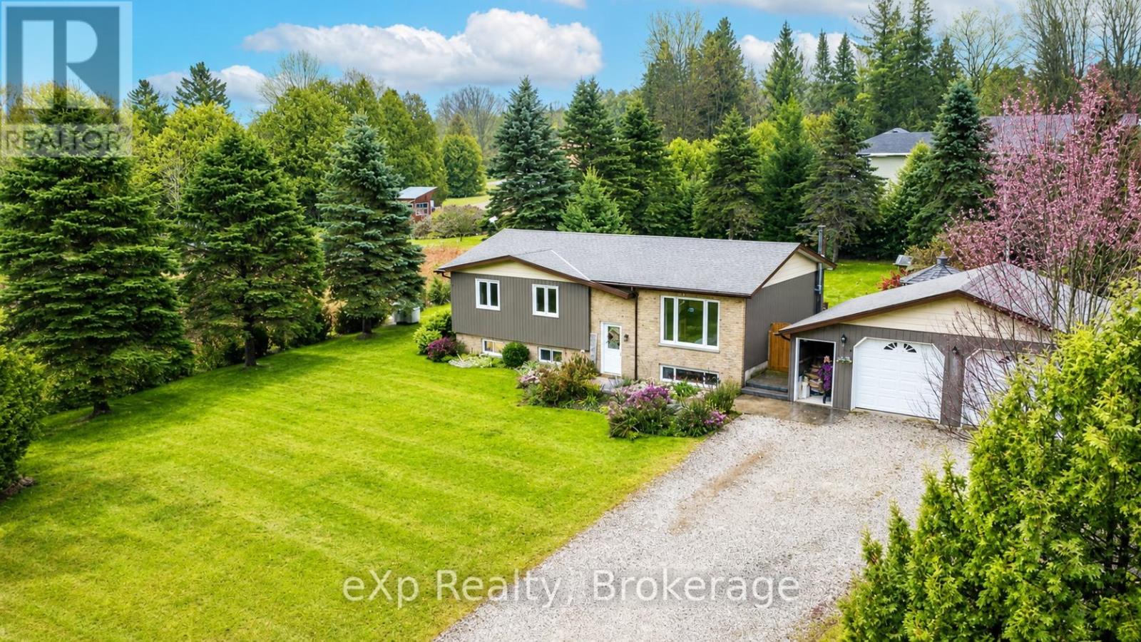 230 SAUGEEN STREET - Image 3