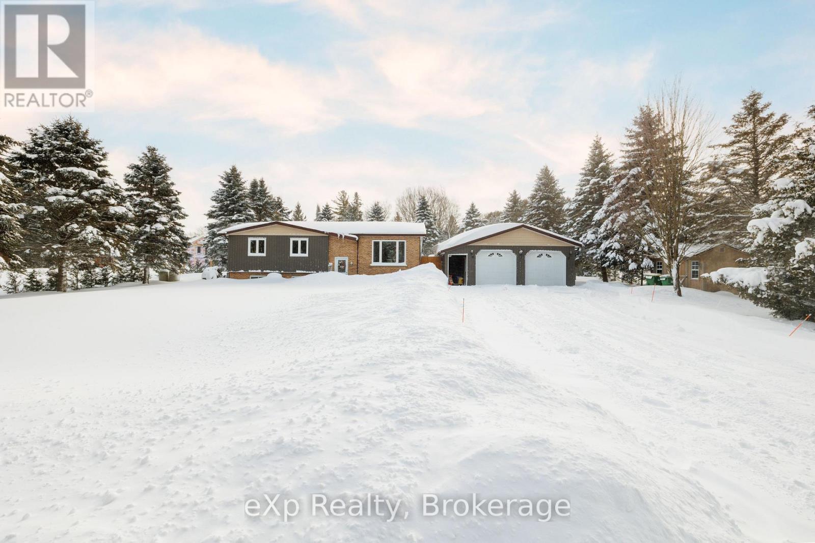 230 SAUGEEN STREET - 41