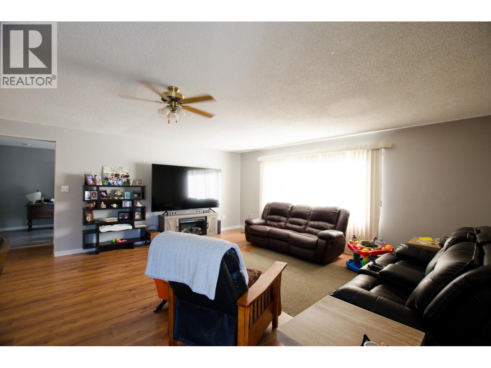 Photo 12 of 40 — 8490 LOUISE DRIVE · Prince George, BC