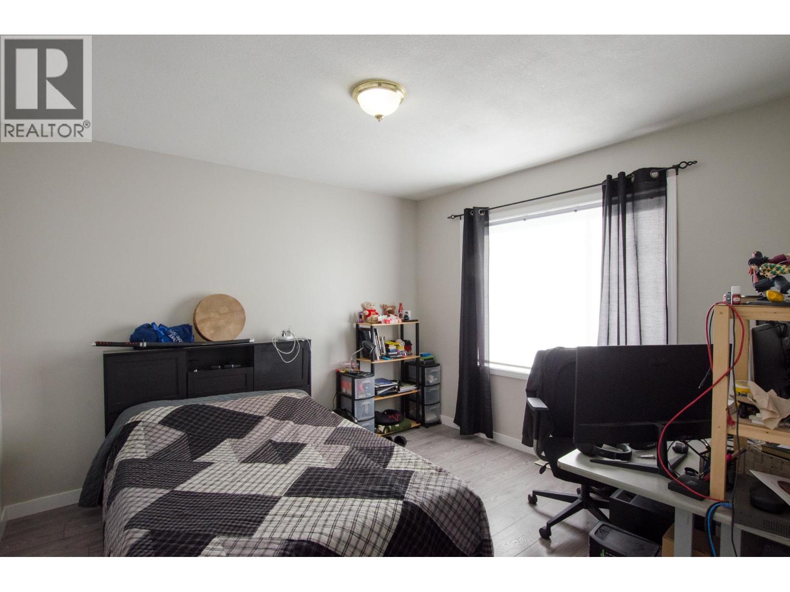 8490 LOUISE DRIVE - 15