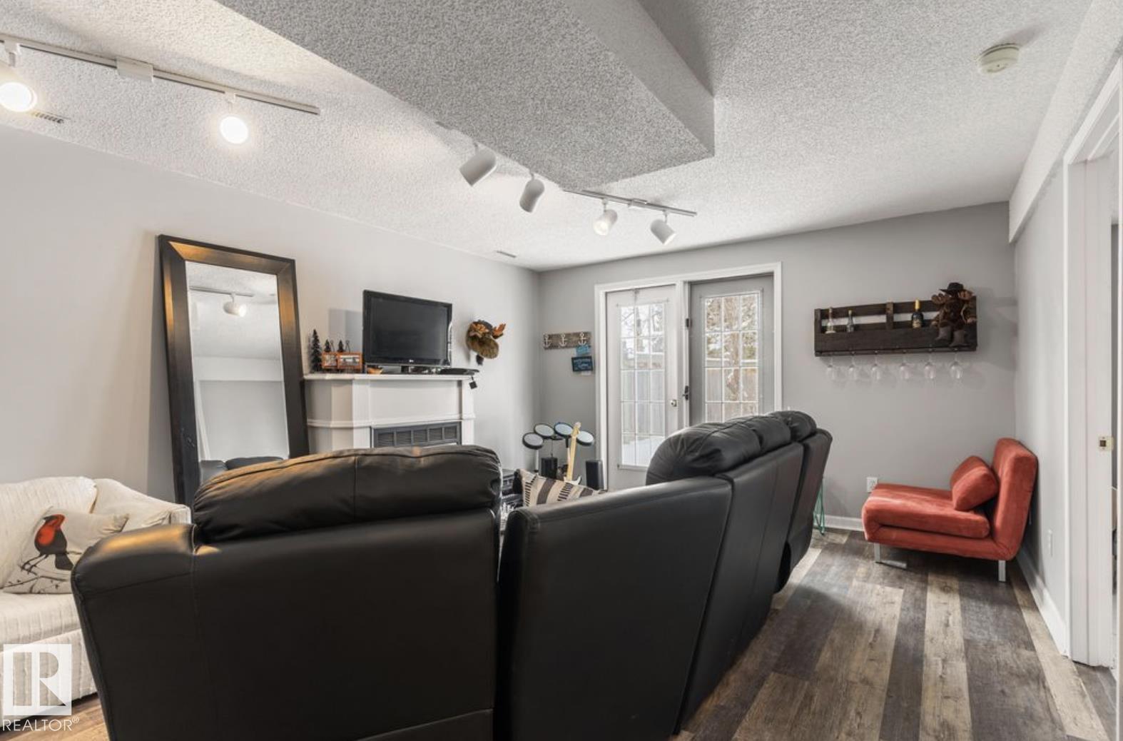 978 9 street - 31