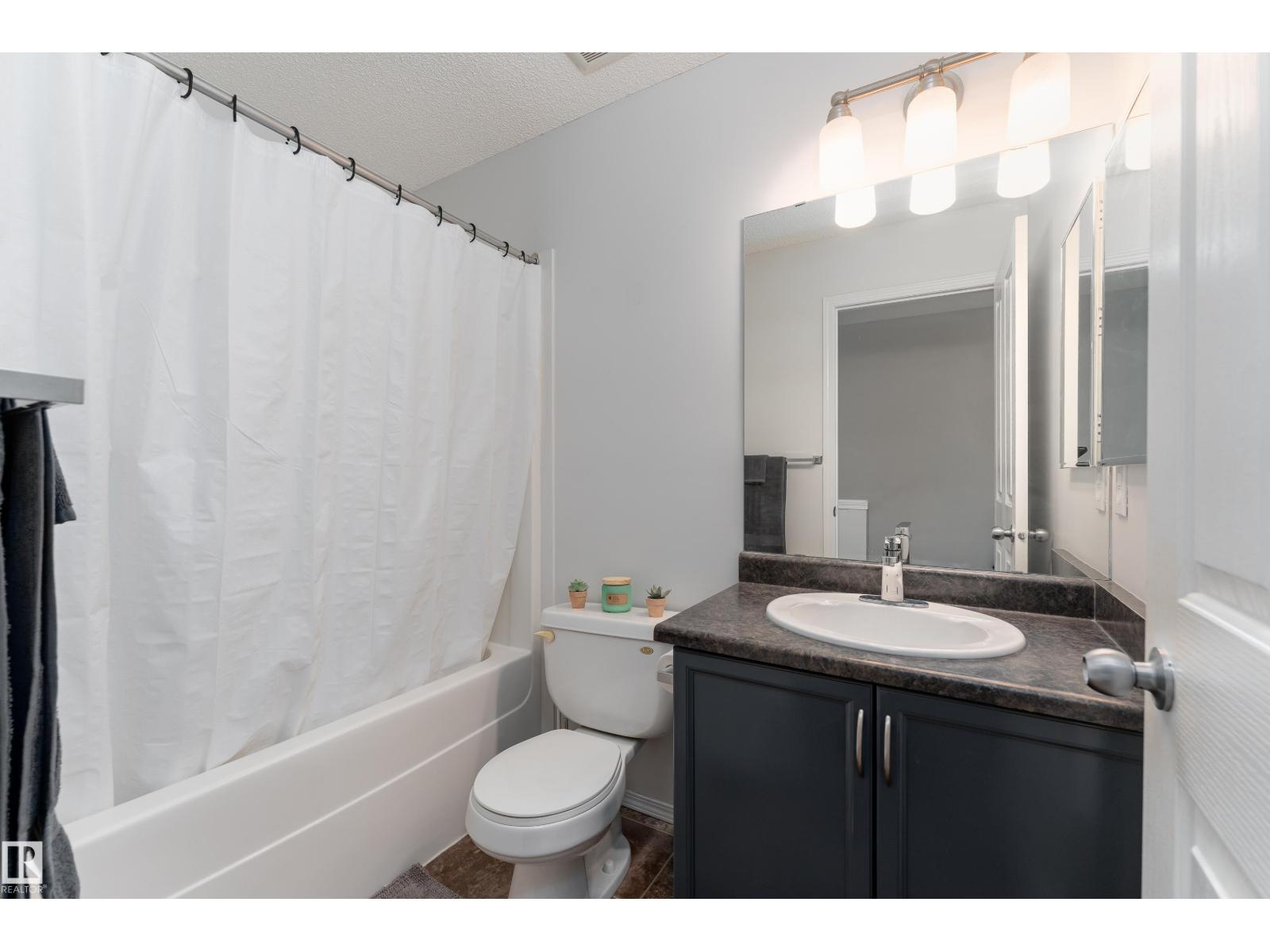 #32 5604 199 ST NW, Edmonton
