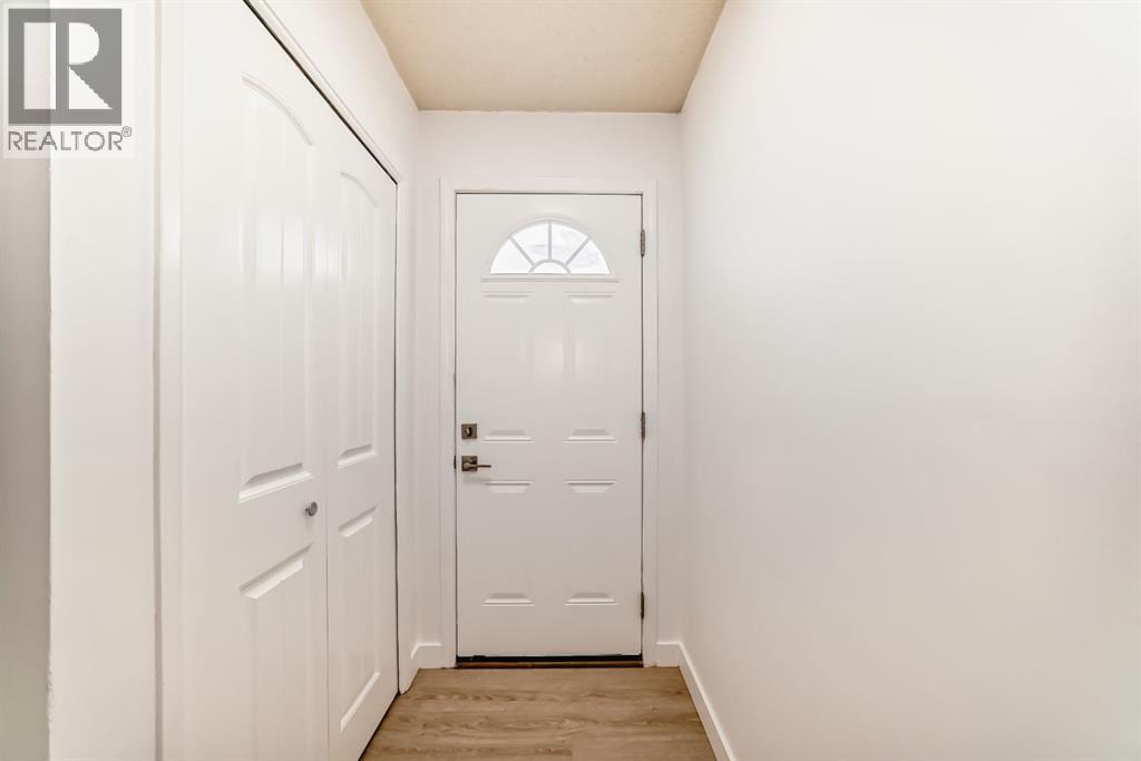 4327 38 Street NE - photo 2