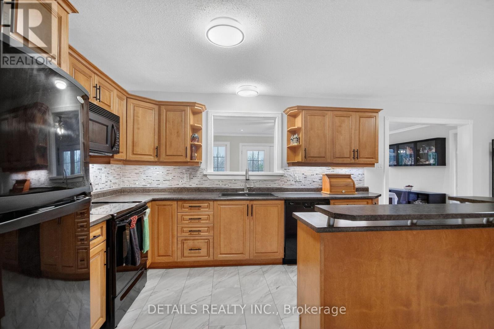 2263 MCGOVERN ROAD - 13