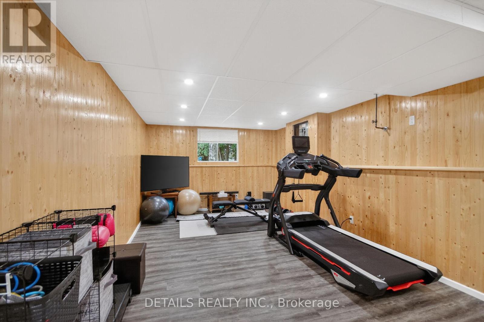 2263 MCGOVERN ROAD - 40