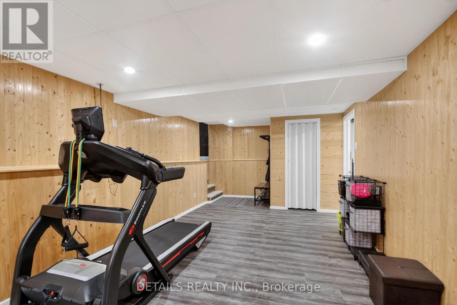 2263 MCGOVERN ROAD - 41