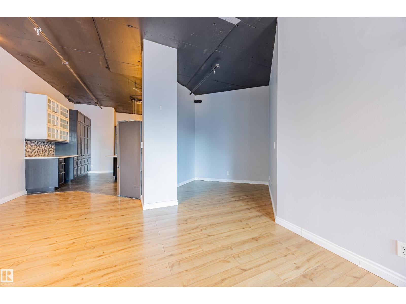 #303 10179 105 ST NW, Edmonton