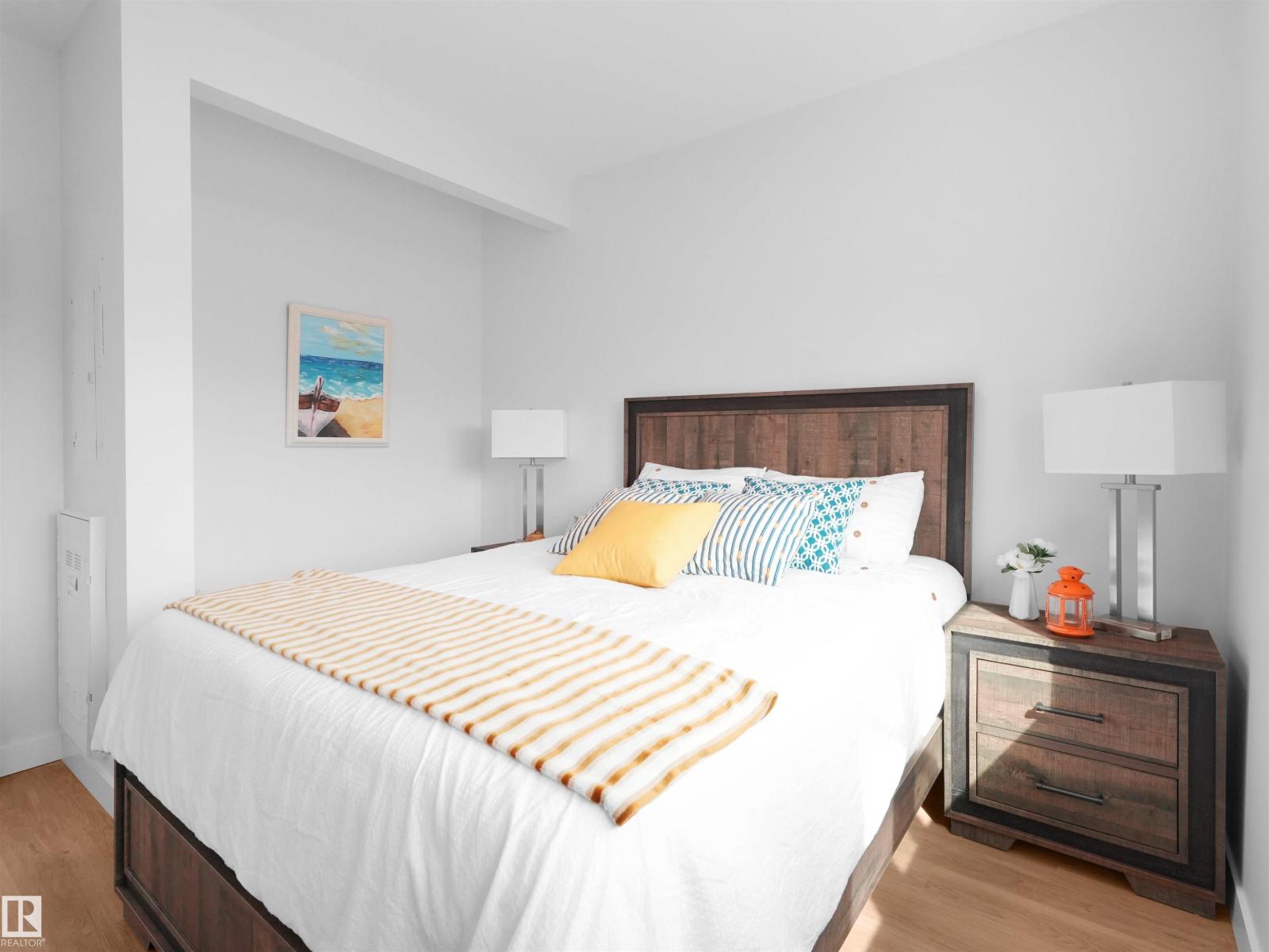 #403 10115 88 AV NW, Edmonton