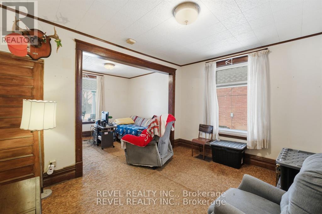535 PARK STREET N - 4