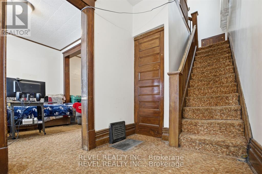 535 PARK STREET N - 6