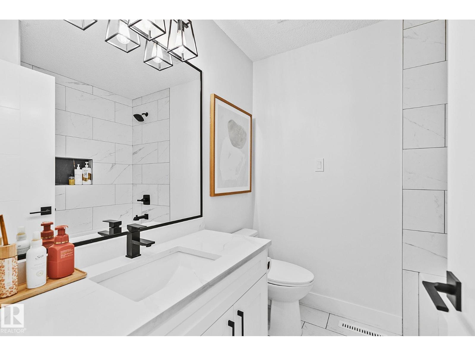 15011 77 AV NW, Edmonton