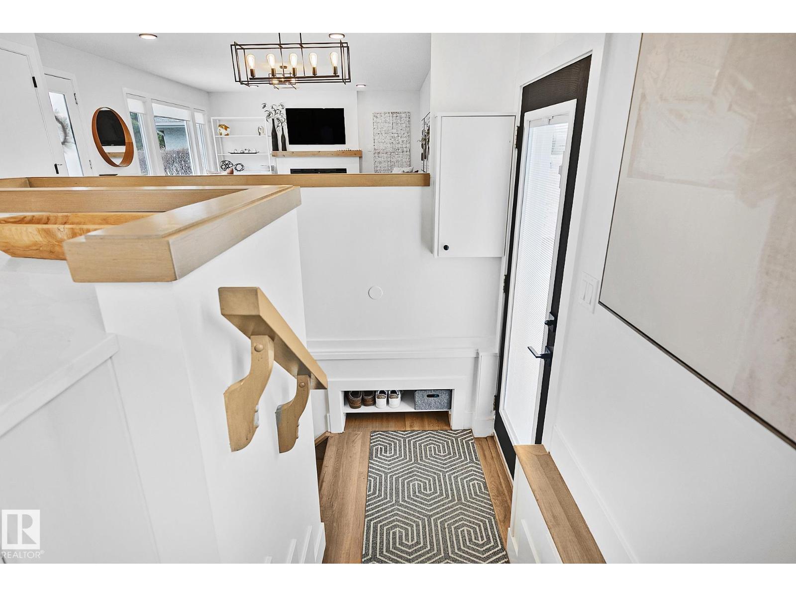 15011 77 AV NW, Edmonton