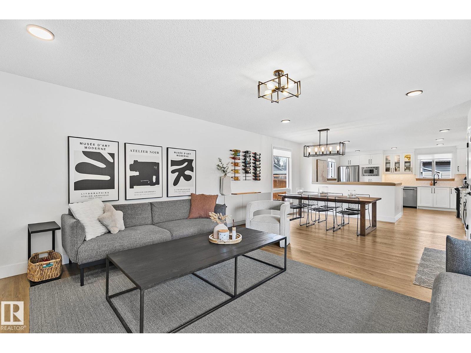15011 77 AV NW, Edmonton