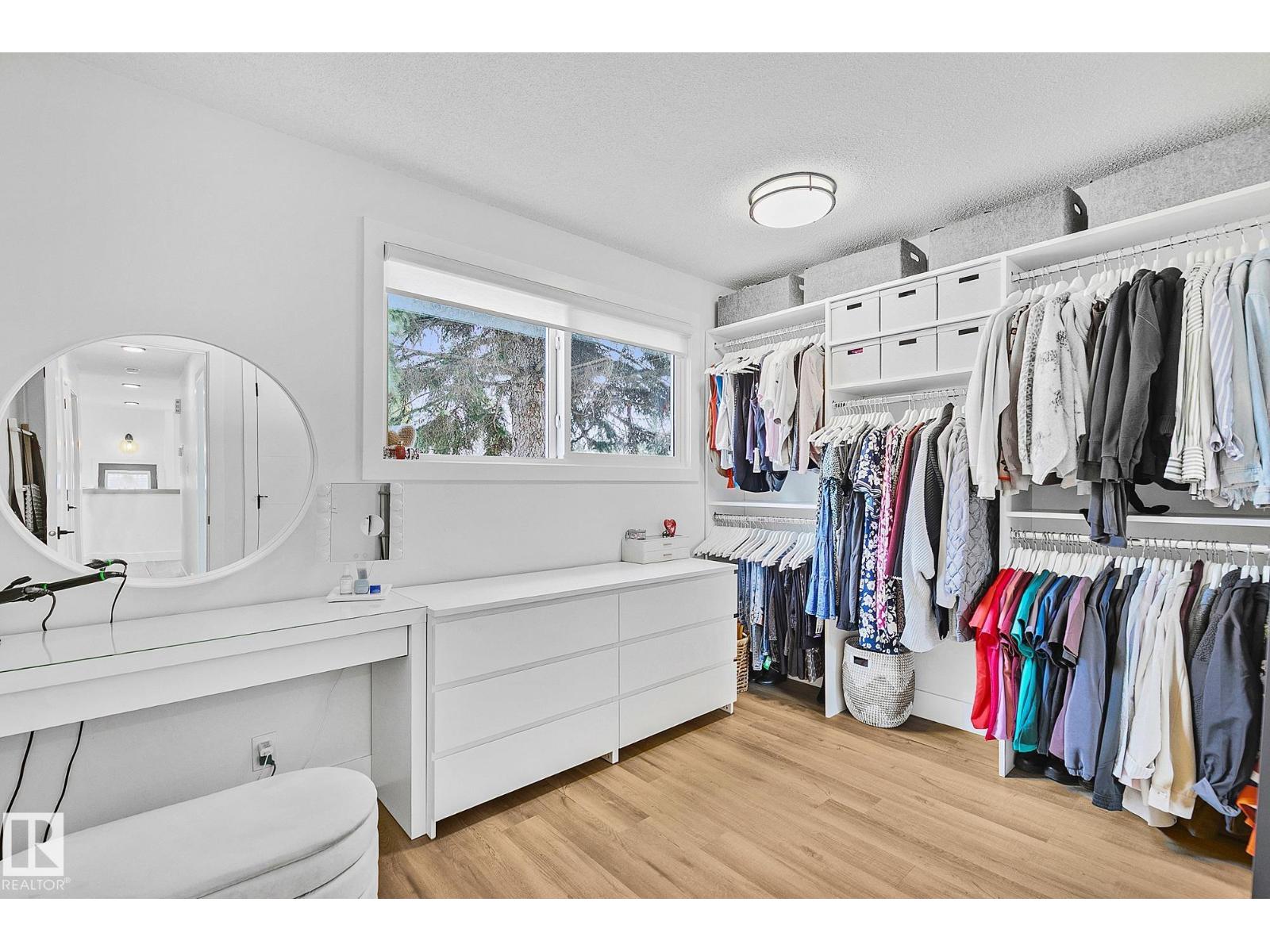 15011 77 AV NW, Edmonton