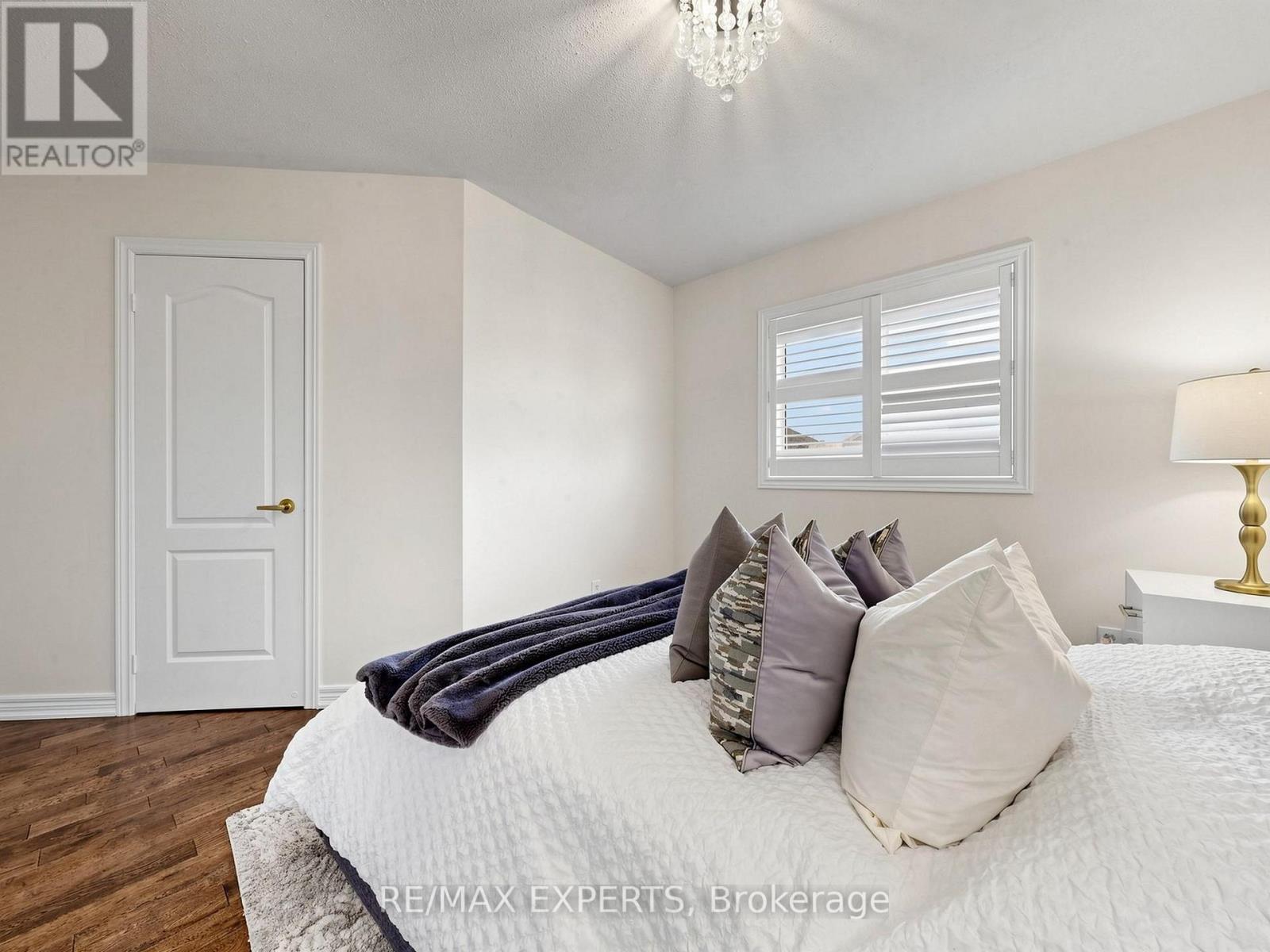 30 JOHNCREST WAY - 35