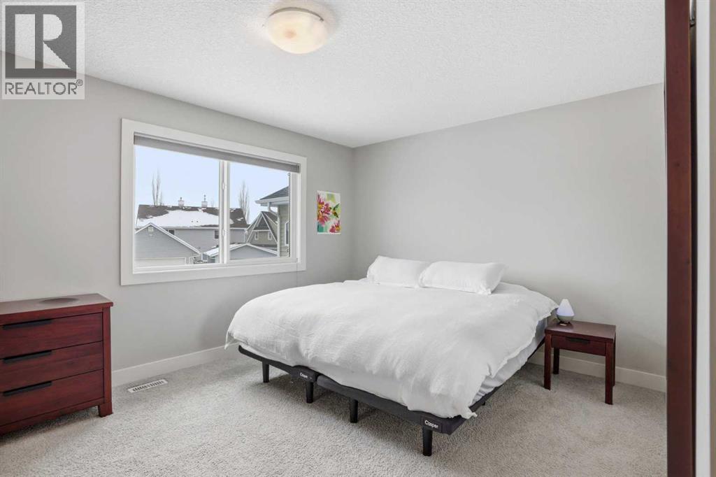 1915 77 Street SW - 22