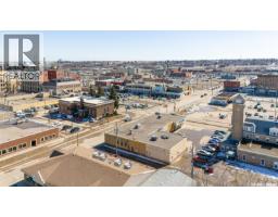 A 100 Fairford Street W, Moose Jaw, SK S6H1V3 Photo 13