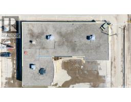 A 100 Fairford Street W, Moose Jaw, SK S6H1V3 Photo 18