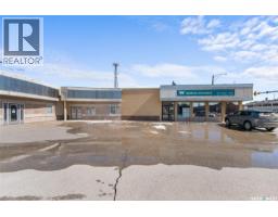 A 100 Fairford Street W, Moose Jaw, SK S6H1V3 Photo 20