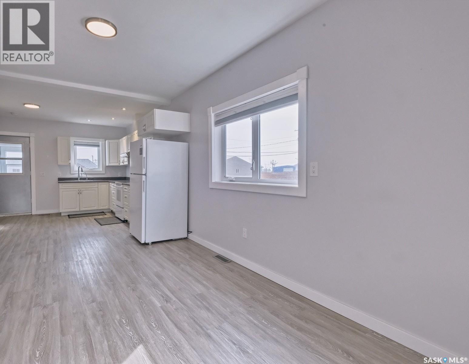 204 2nd AVENUE W - 13