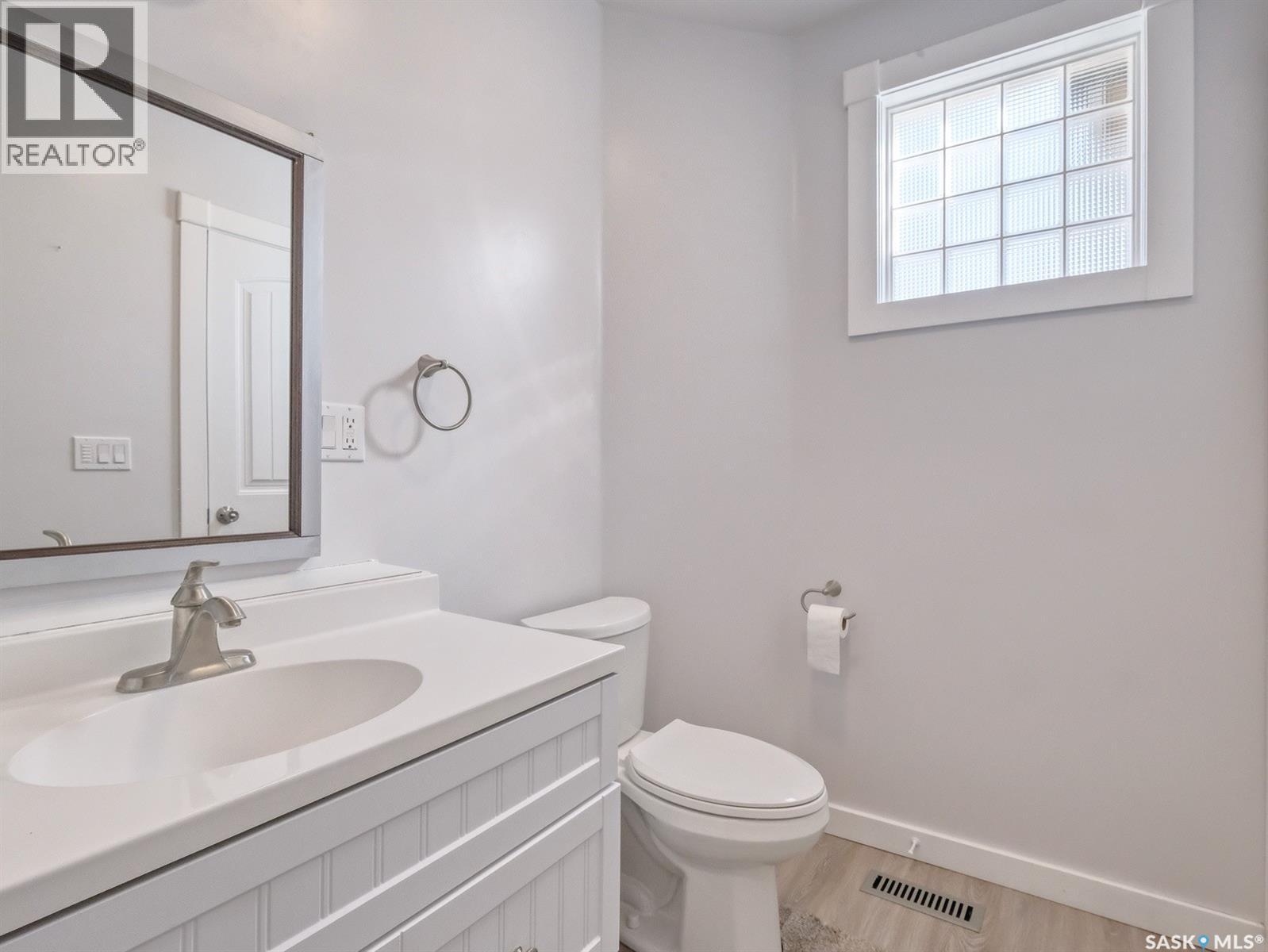 204 2nd AVENUE W - 30