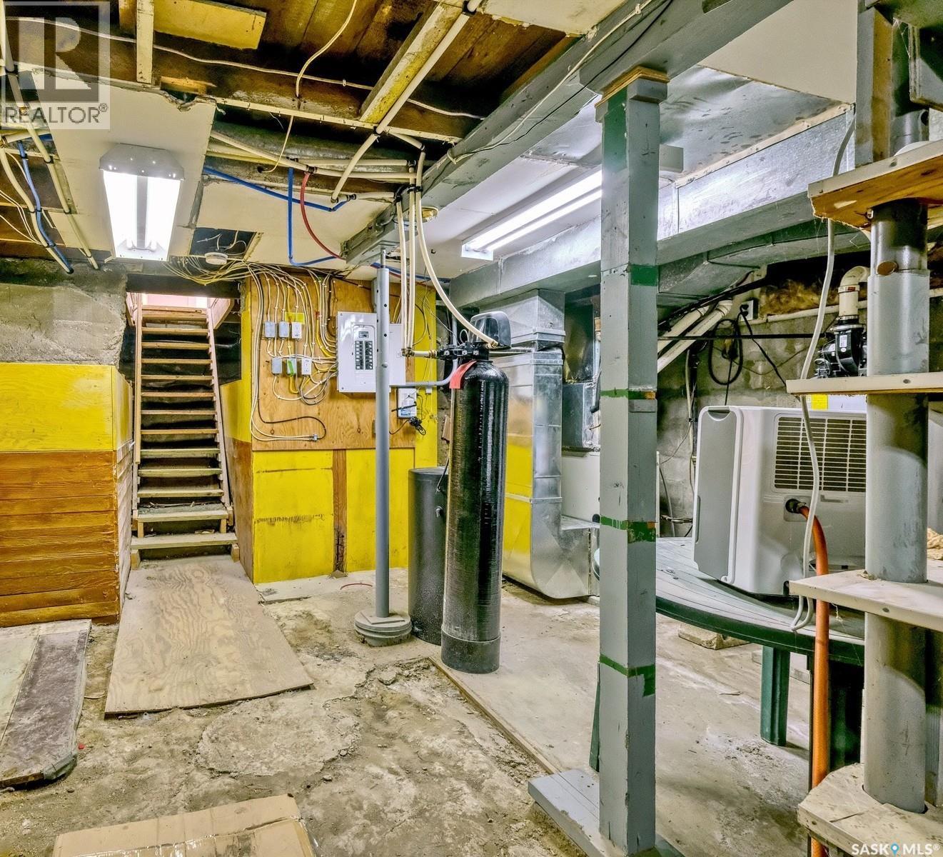 204 2nd AVENUE W - 32