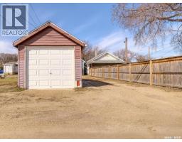 204 2nd Avenue W, Biggar, SK S0K0M0 Photo 44
