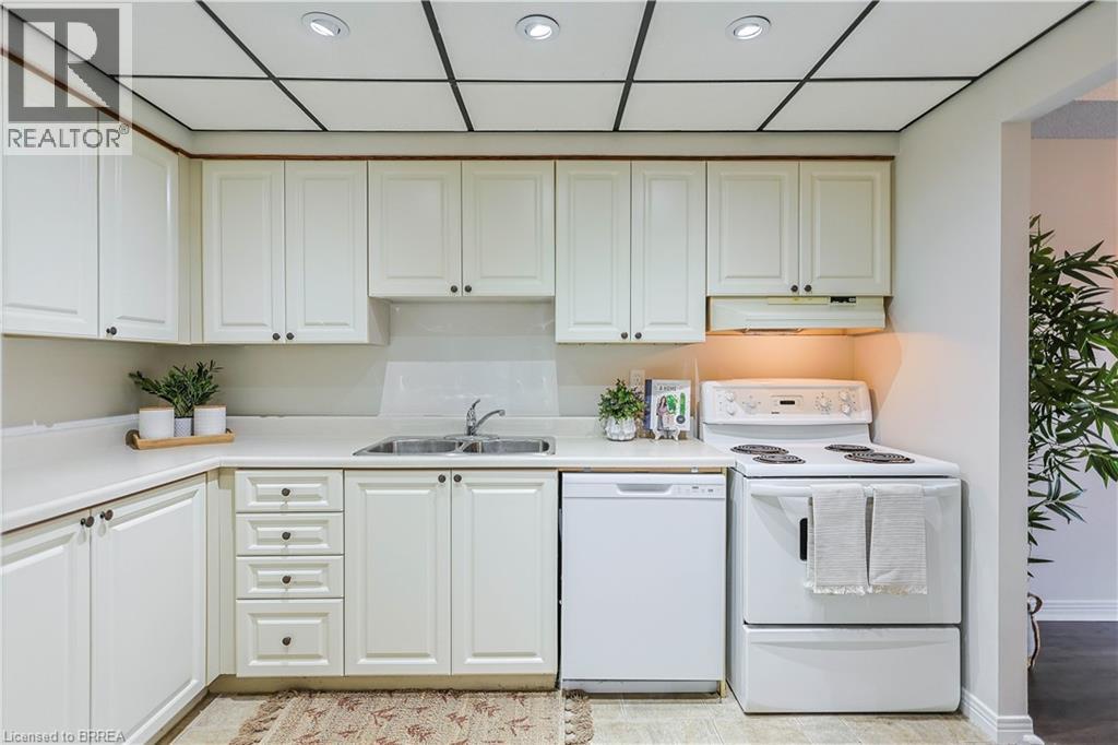 88 TOLLGATE Road Unit# 103, Brantford, Ontario, N3R7R5 — Photo 17