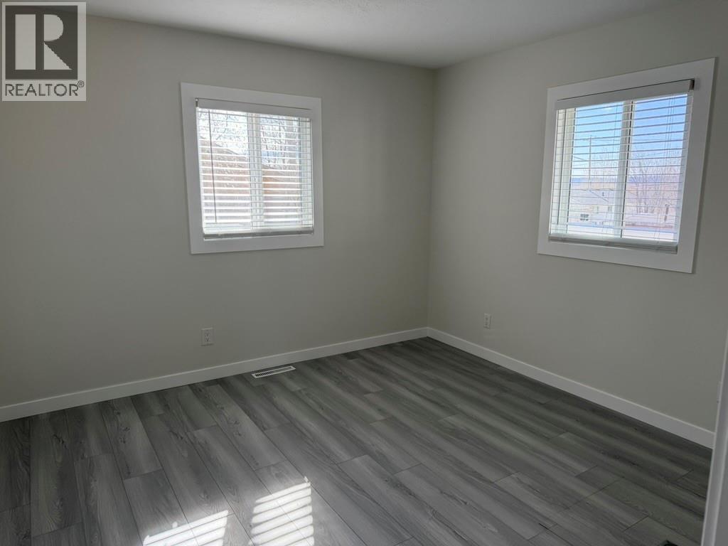 309 100A Avenue - 15