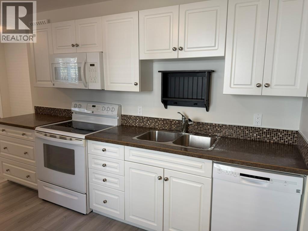 309 100A Avenue - 10