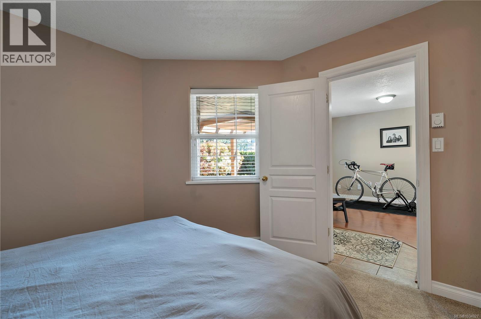 760 Marguerite Rd - 32