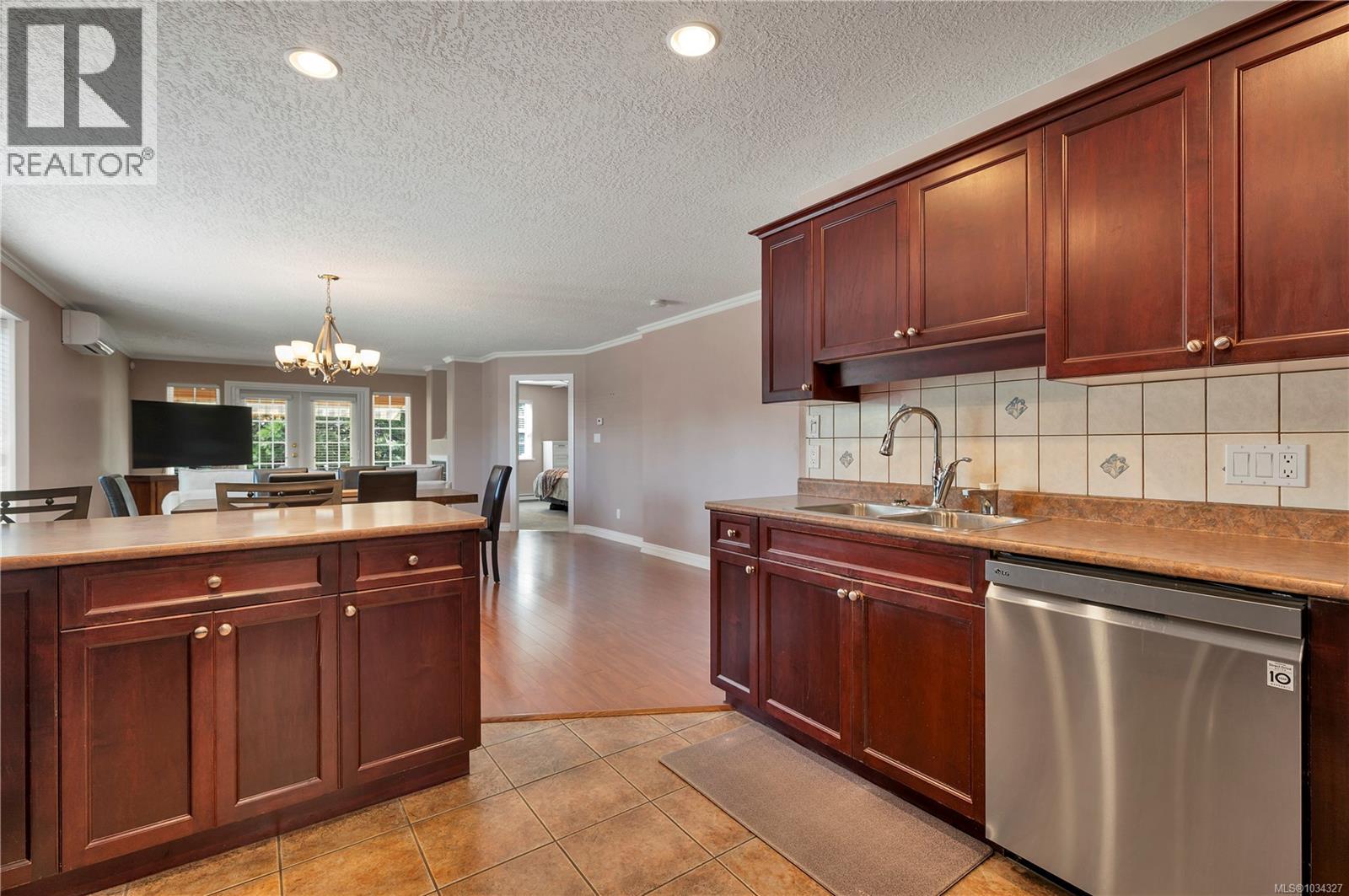 760 Marguerite Rd - 8